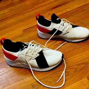 Puma shoes